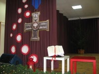 08