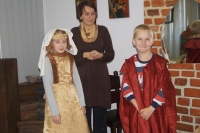 08